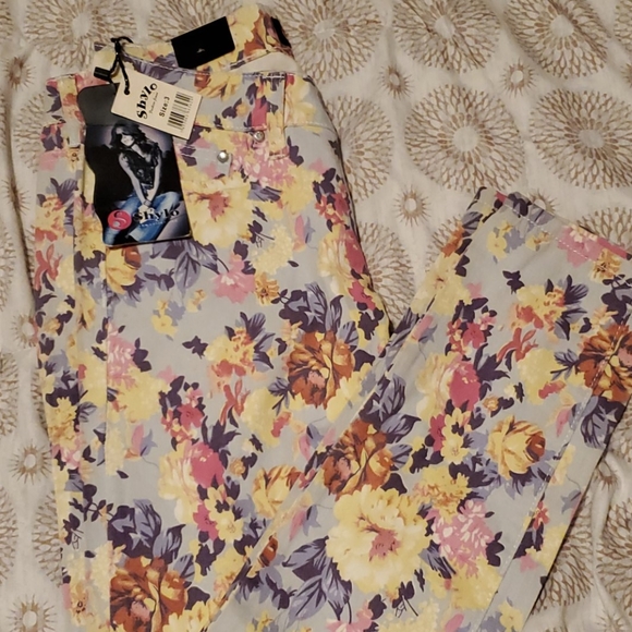 Floral jeans - Picture 2 of 2